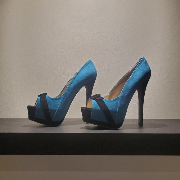 Belted platform heels - Picture 1 of 2